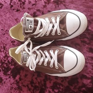 Unisex Brown Converse Sneaker